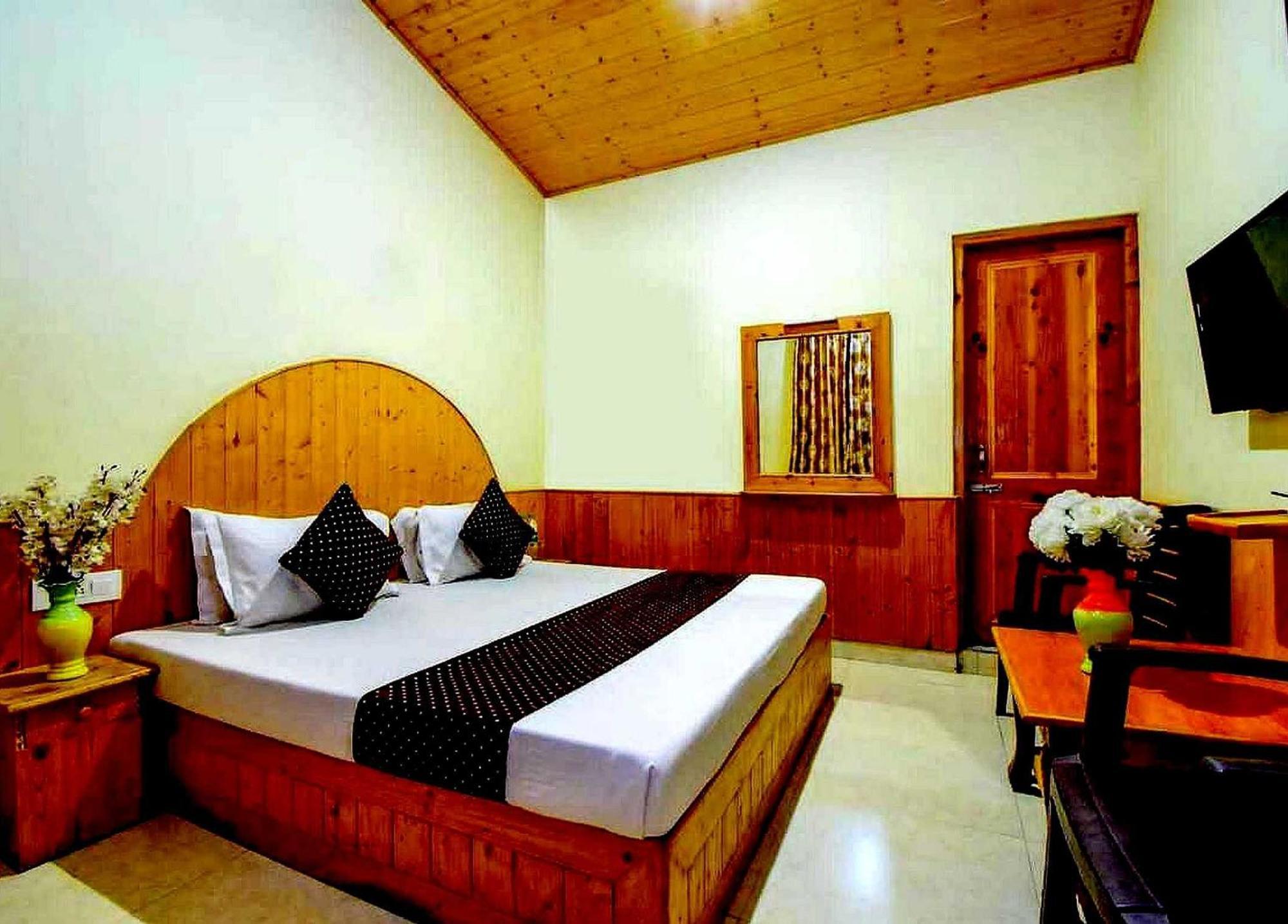 Oyo Flagship 82405 Cochin Villa Manali  Exterior photo