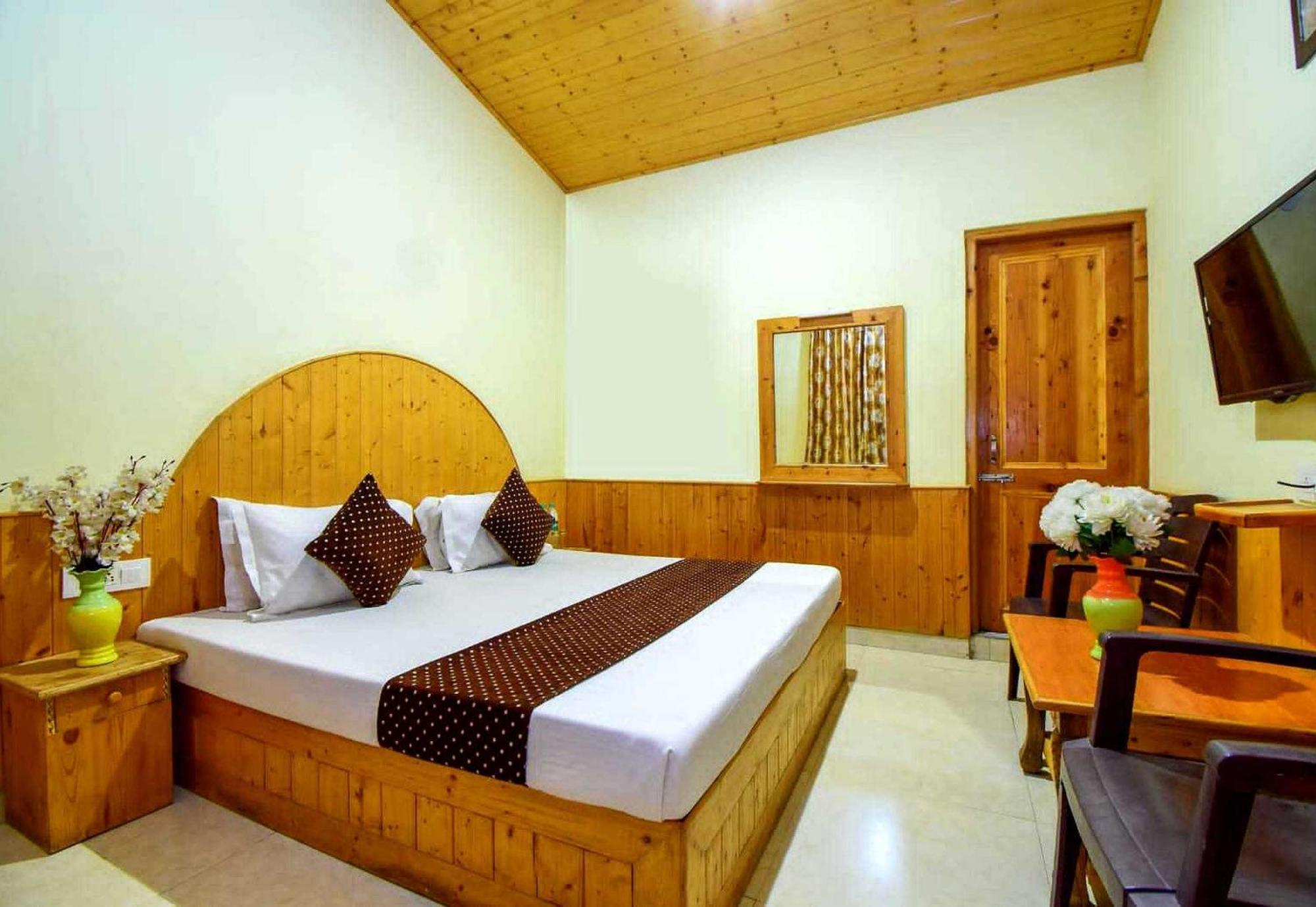 Oyo Flagship 82405 Cochin Villa Manali  Exterior photo